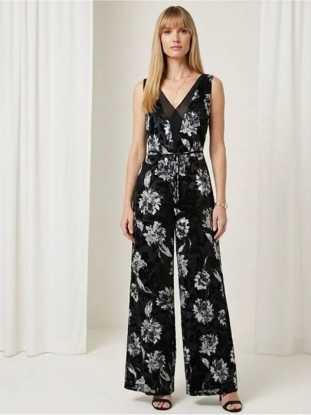 NWT WHBM Black White Floral Burnout Jumpsuit Size 10 Wide Leg